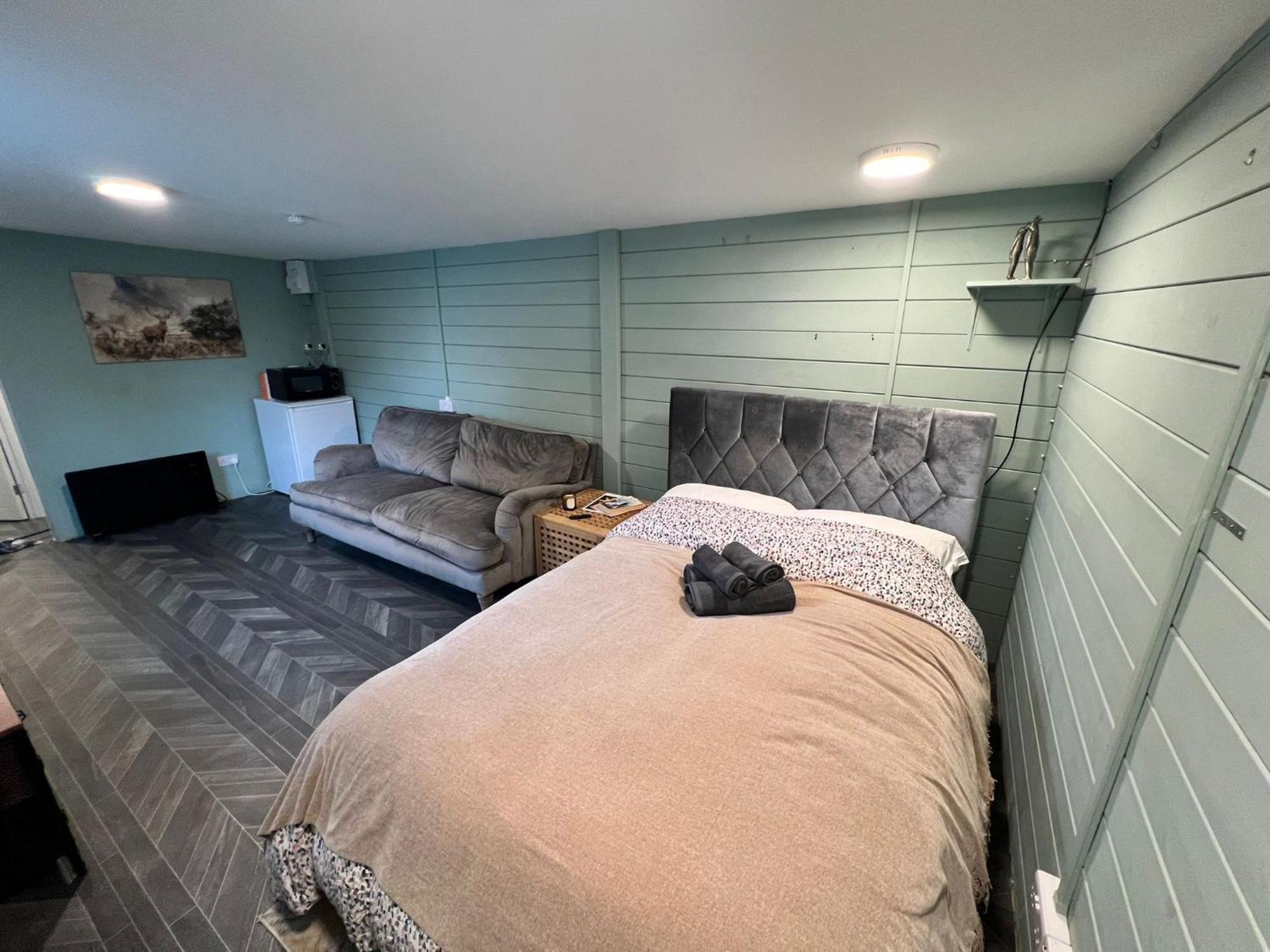 Cozy Cabin Independent Ensuite Guildford Eksteriør billede